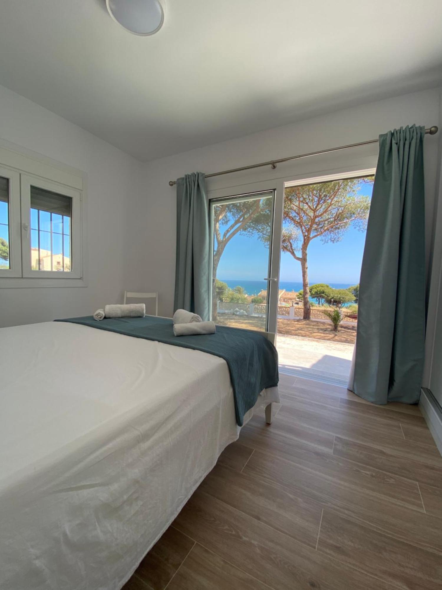 Independent Villa Beach House El Bosque 라칼라데미야스 외부 사진